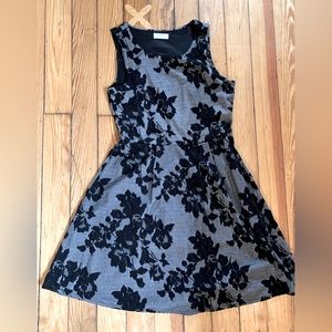 Crescent Leanne textured knit floral fit & flare dress, M, black / gray, stretch